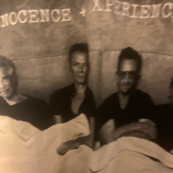 The Band U2 Concert Tee Shirt - Picture 6 of 7